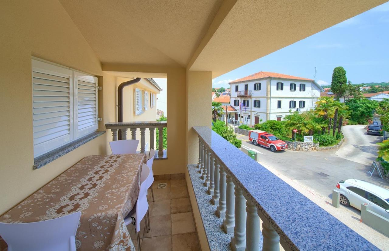 Apartmani Dal Malinska Exterior foto